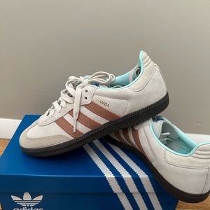 New with tags in original box Adidas Samba OG